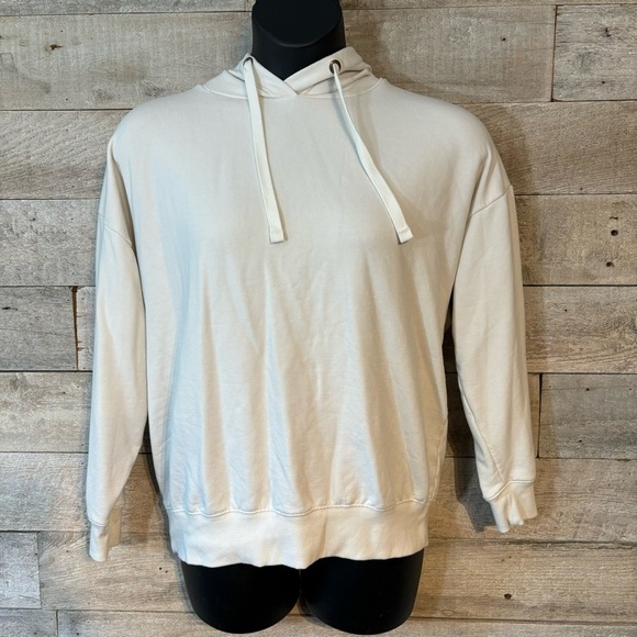 🛍️3/$30 Buffalo David Bitton women’s white hooded pullover sweatshirt size XL - Picture 1 of 7